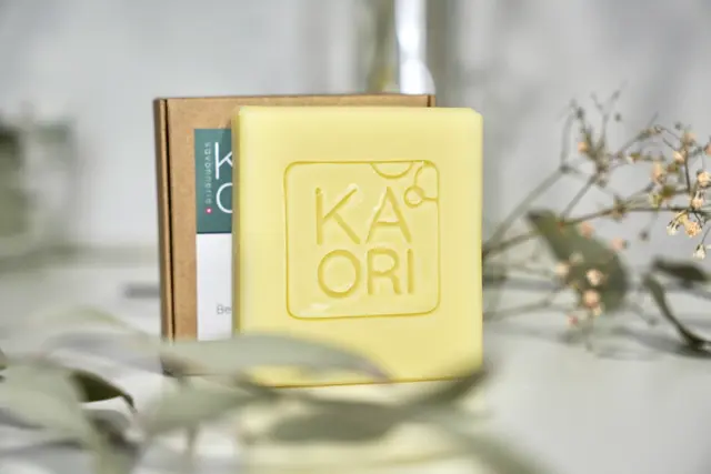 Savon solide naturels et surgras KAORI fabriqué à la main